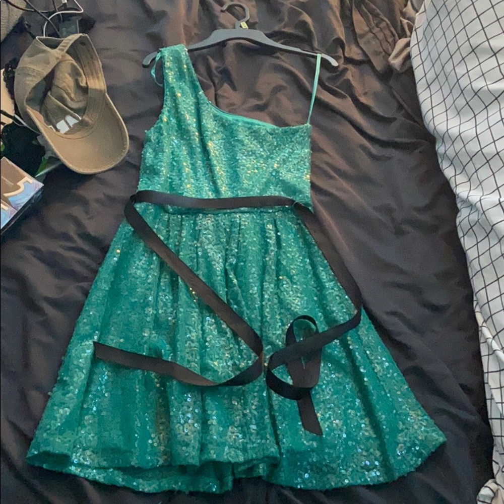 One shoulder mini dress